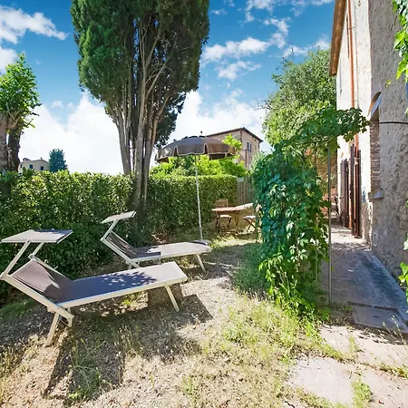 Boutique In With Pool